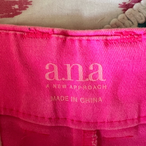 A.N.A. shorts size 12 in Barbie bright pink! - Picture 4 of 4